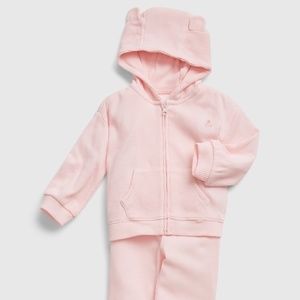 New babyGap Waffle Knit hoodie Outfit 0-3 $35